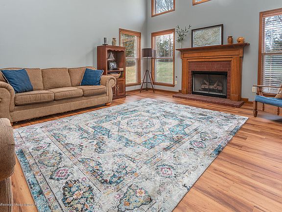 5th image of 5255 Wildwood Dr
