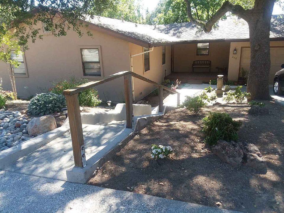 1st image of 240 Ginger Dr