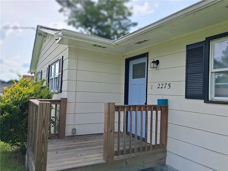 2275 Briarwood Dr SW — Photo 4