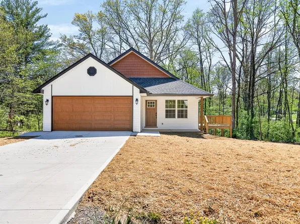 289 Rhododendron Cir, Crossville, TN 38555