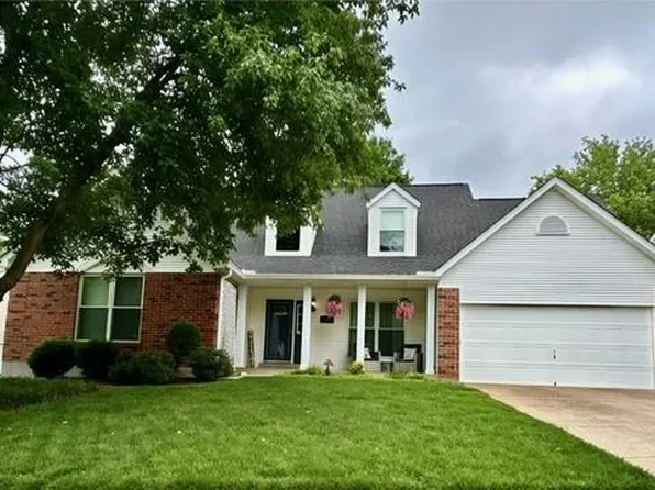 2133 Telford Dr, Saint Louis, MO 63125
