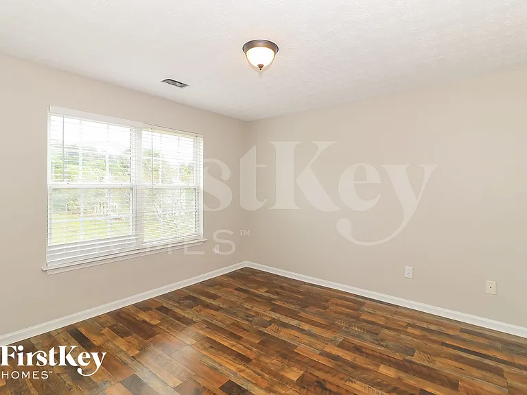 8335 River Hill Commons Dr — Photo 12