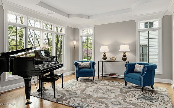 3rd image of 108 Woodstock Ave