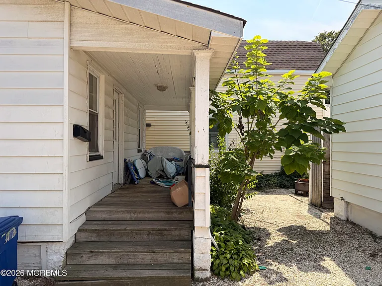 1710 B St #BACK HOUSE — Photo 2