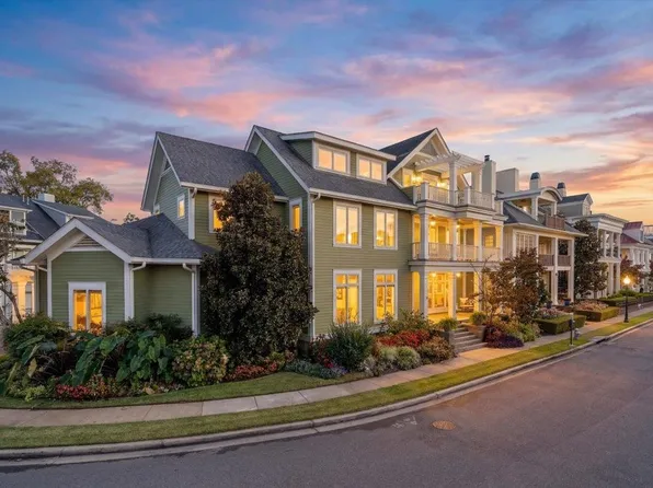 936 River Park Dr, Memphis, TN 38103