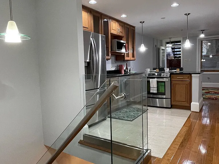 449 New Jersey Ave SE #B — Photo 13