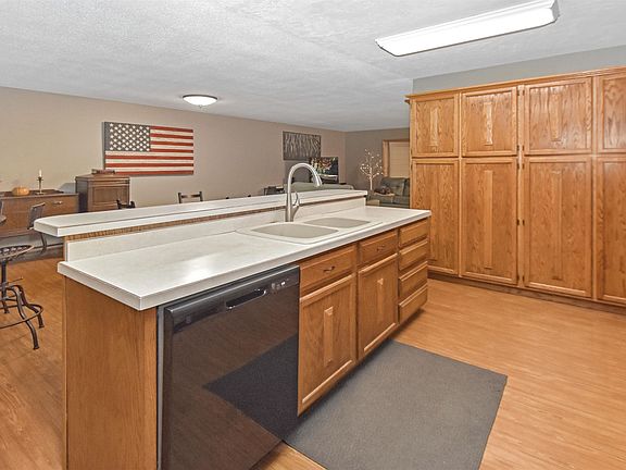5th image of 1705 10th St NW