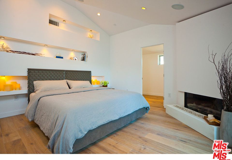 1st image of 915 5th St #B