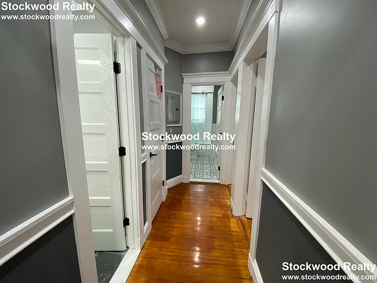 25 Hinckley St #3 — Photo 6