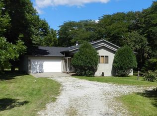 9963 NW Beaver Dr, Johnston, IA 50131