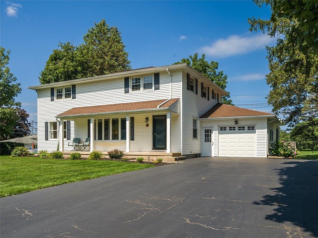 4 Margo Dr, Fairport, NY 14450 MLS R1494597 Zillow