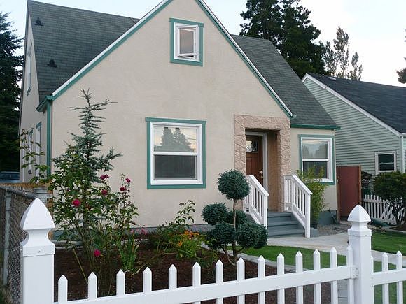 1st image of 3020 S Melrose St