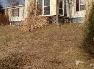 39 Maple Grove Rd, Manchester, KY 40962