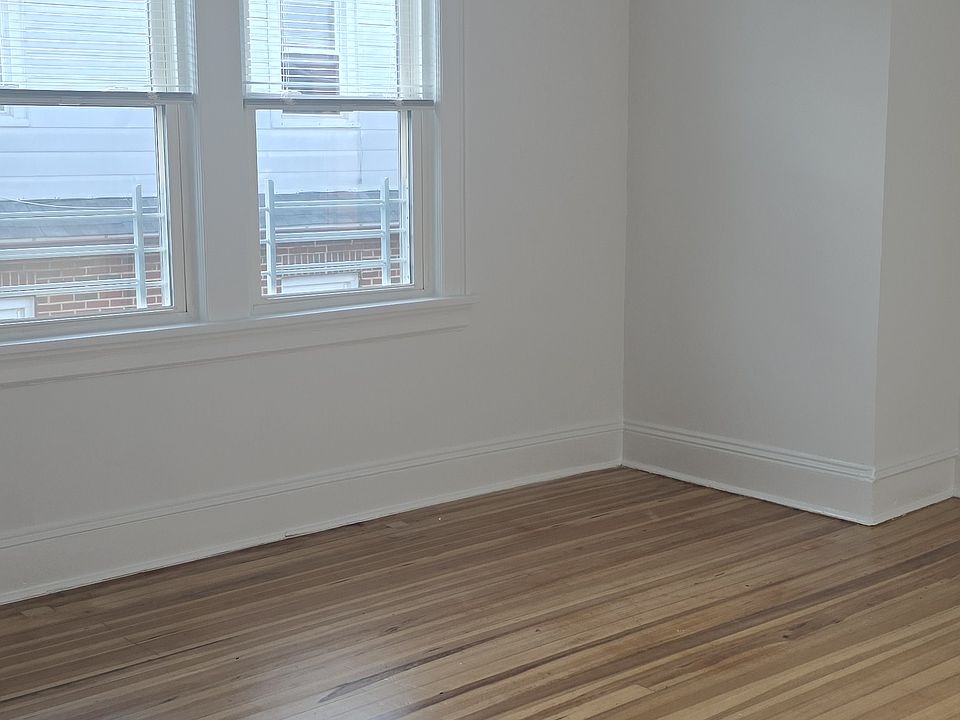 1st image of 165 Washington Ave Floor 3
