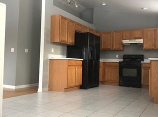 68 Rathbone St, Mount Clemens, MI 48043