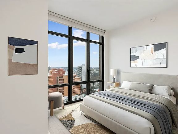 4th image of 92-27 160th St #1806