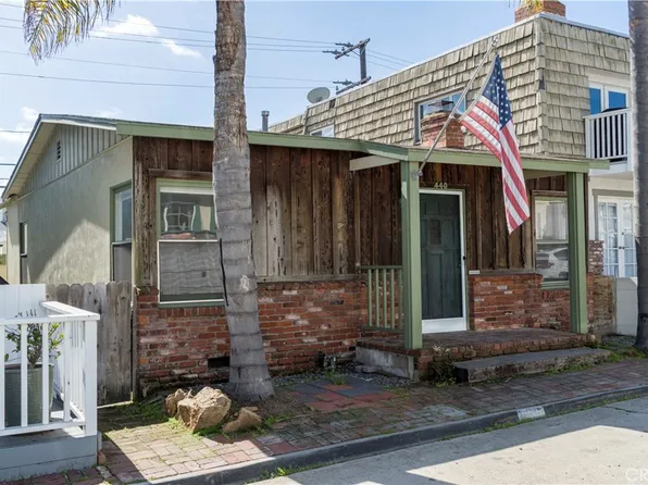 440 31st St, Hermosa Beach, CA 90254