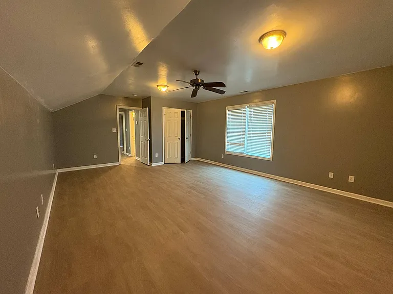1227 Chimney Swift Dr — Photo 22