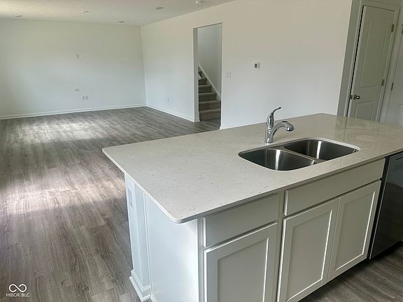 5th image of 6837 Rawlings Ln