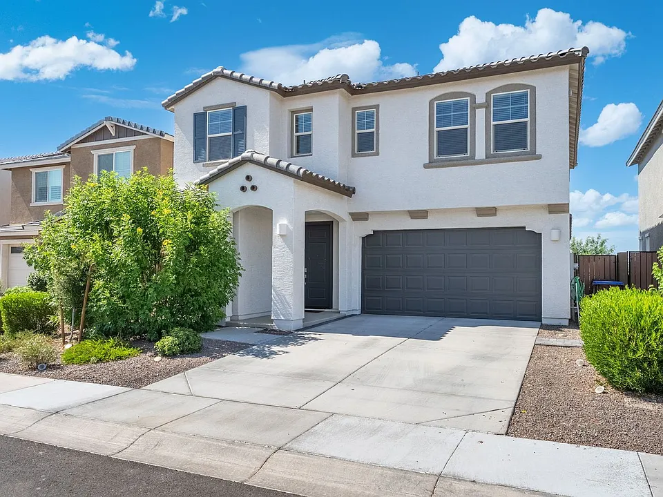 3110 E Hayfield Way