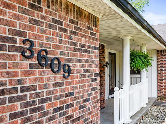 3rd image of 3609 W Merrywood Ln