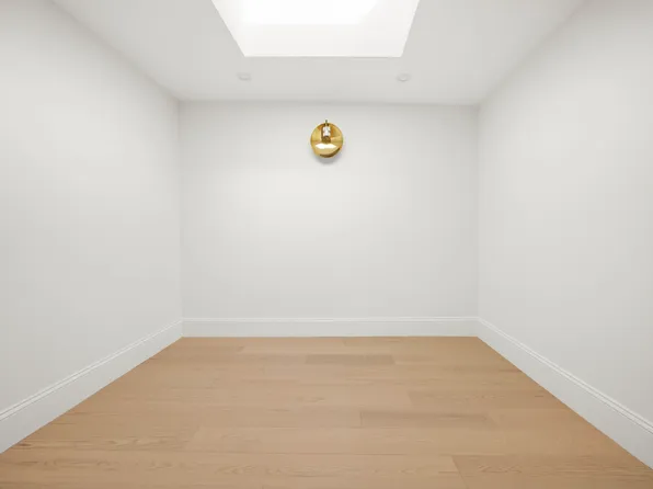 91 Saint James Place image 15 of 16