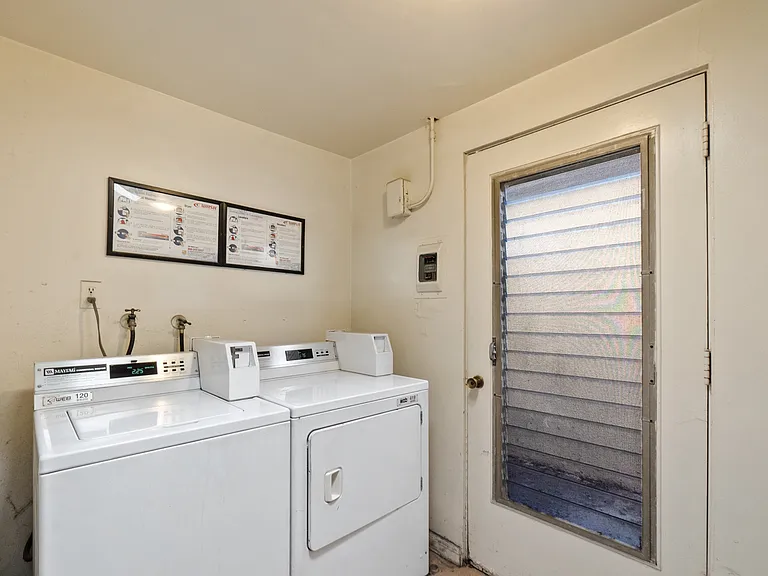Monarch Terrace (K04) — Photo 63