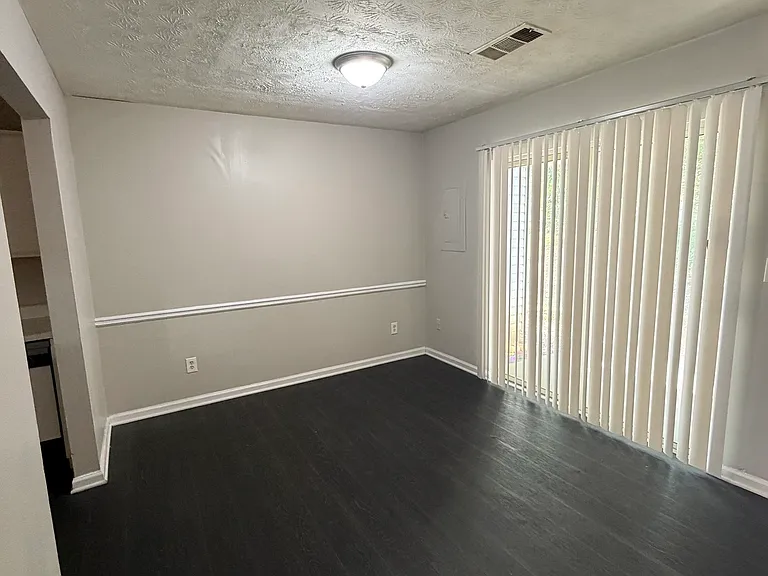 1744 Bob White Ln SE — Photo 3