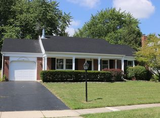 621 Silver Rock Ln, Buffalo Grove, IL