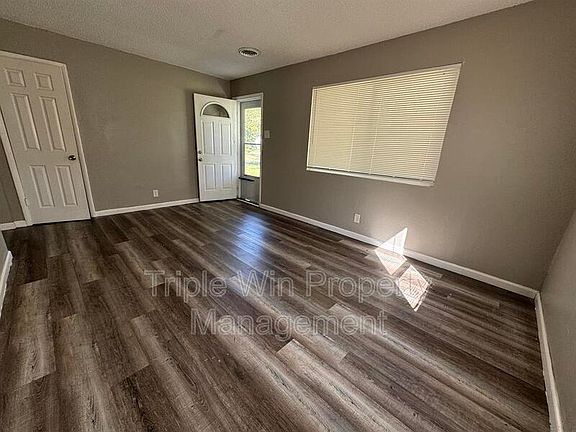 3rd image of 7458 Castro Dr