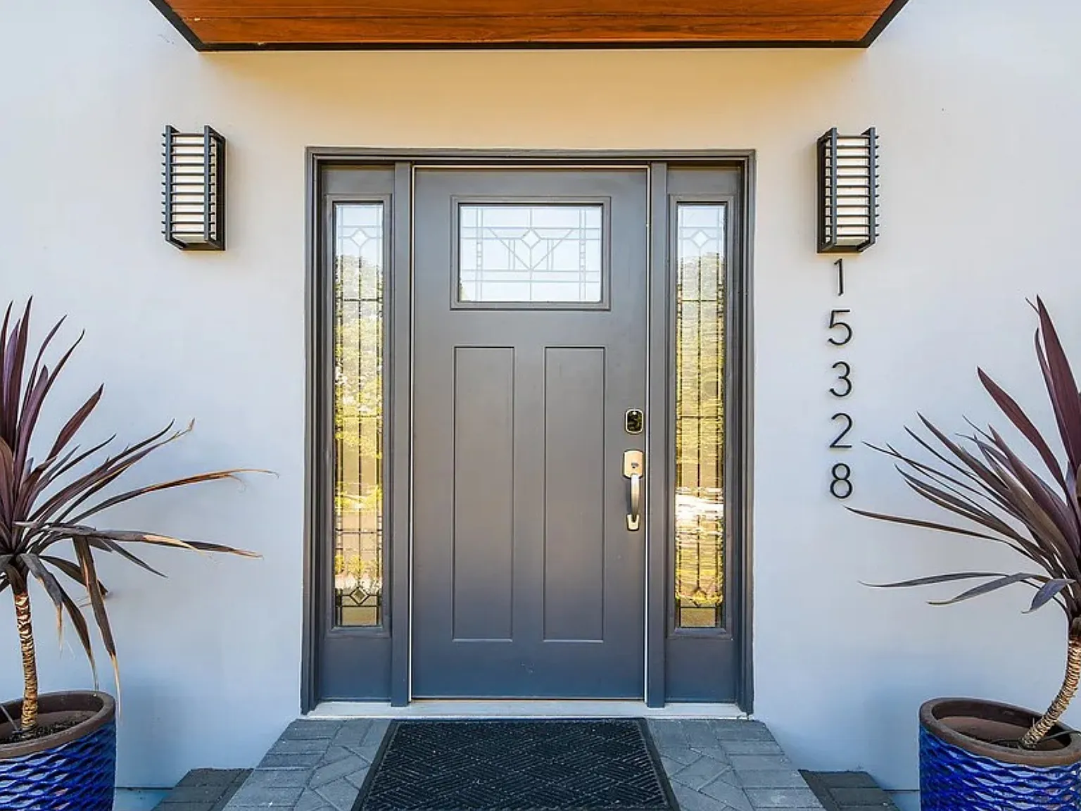 15328 Rayneta Dr — Photo 3