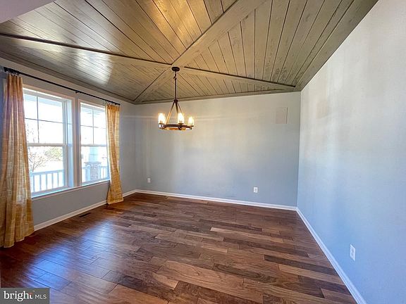 3rd image of 508 Sourwood Ct