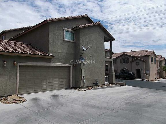 3rd image of 4047 Sparrow Rock St