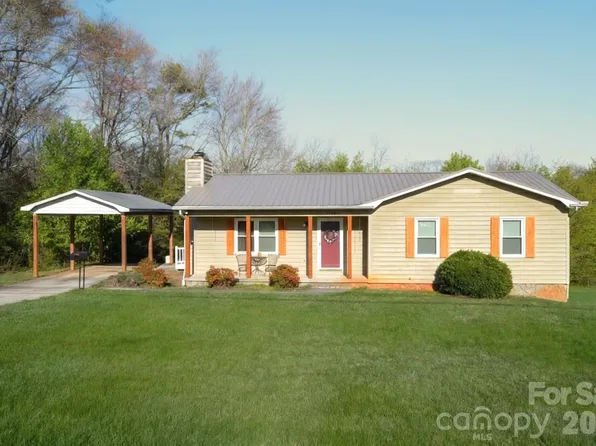 4186 Horseshoe Bend Rd, Hudson, NC 28638