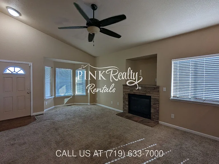 8377 Freestar Way — Photo 26