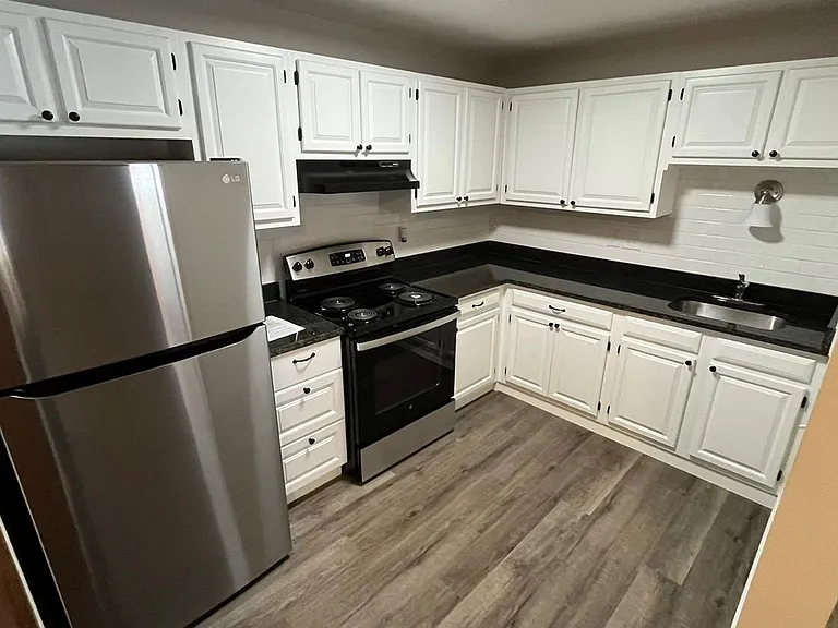 310 Thompson Road LLC — Photo 2