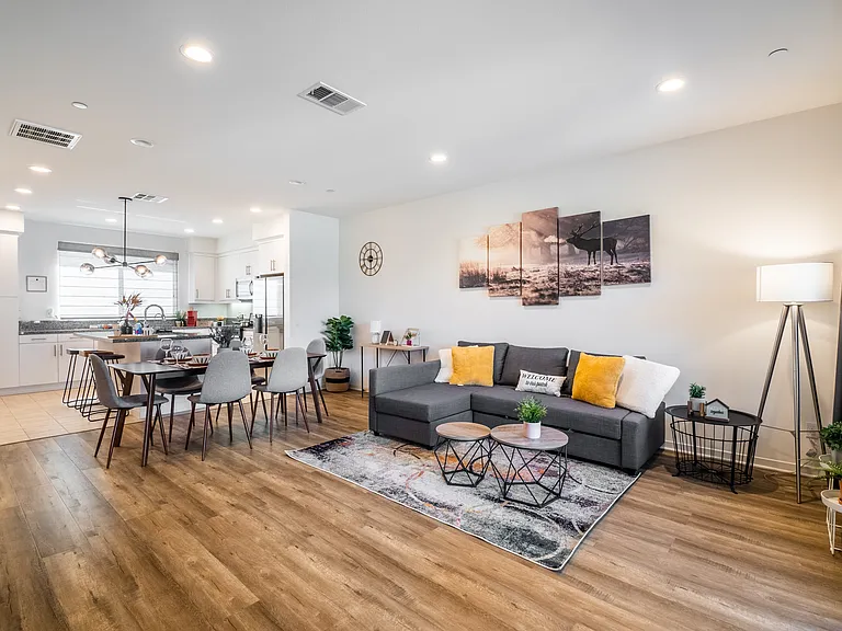 11393 Meeker Ave #B — Photo 5