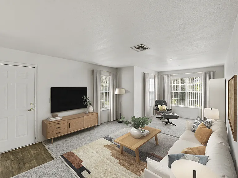 West Pointe Villas Apartment Homes — Photo 17
