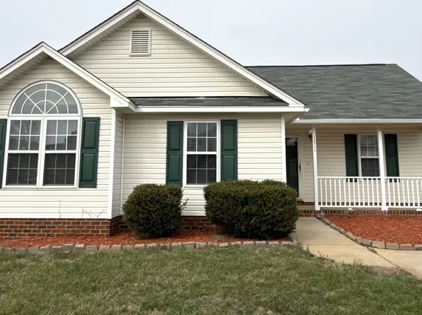 1511 Hudson Graham Ln, Charlotte, NC 28216