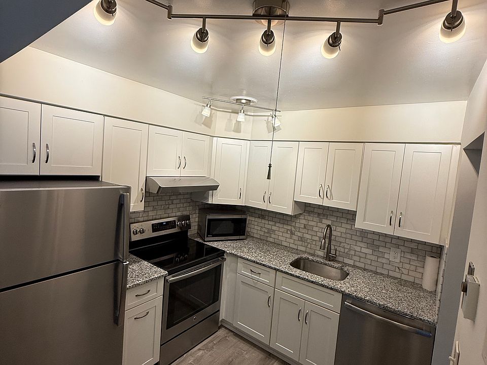 1st image of 464 Liberty St APT 206