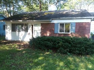 2073 Ontario Cir, Fort Wayne, IN 46802