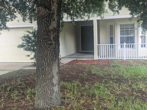 4192 Waltham Forest Dr, Tavares, FL 32778