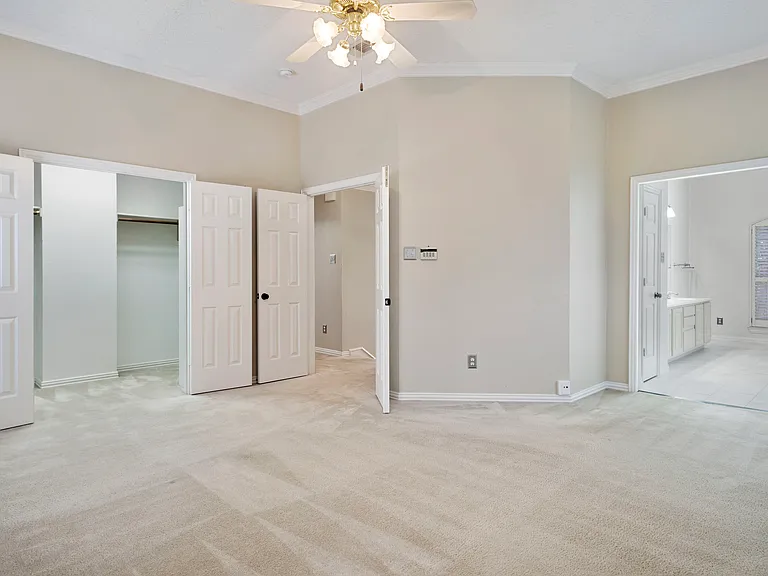 3777 Meadowcreek Cir — Photo 13
