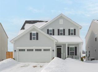 2212 Canterbury Dr, Willoughby, OH 44094
