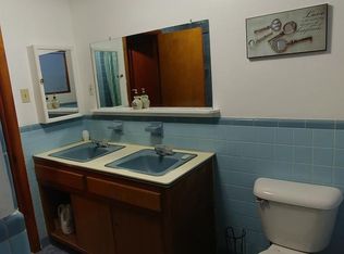 378 Pine St, Waterbury, CT 06704