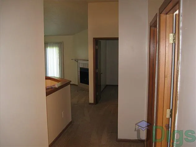 3516 Thornhill Cir W — Photo 5