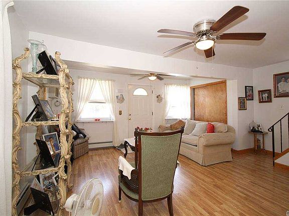 4th image of 3097 Royal Ave