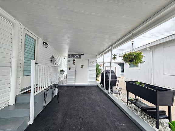 4th image of 8500 SW 18th Court