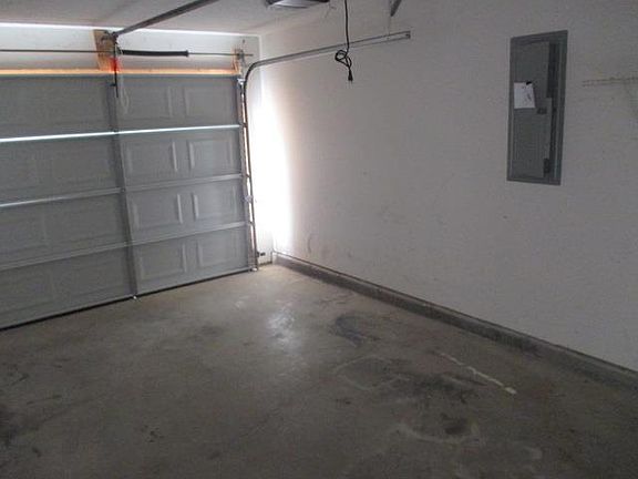 5th image of 529 McKean Dr