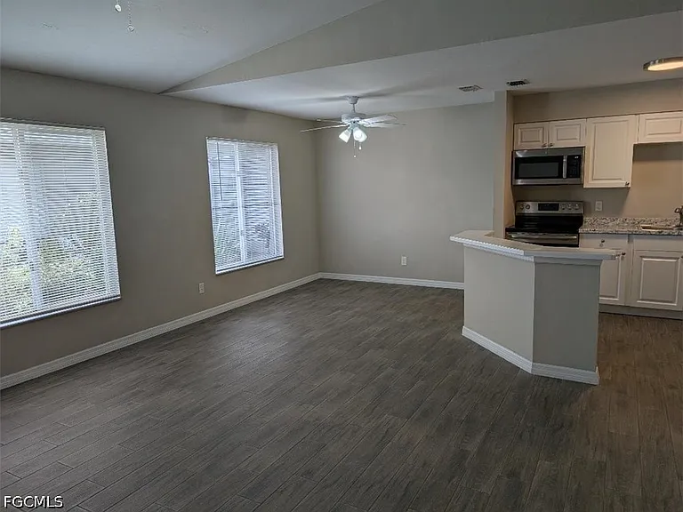 218 Hancock Bridge Pkwy #6 — Photo 3